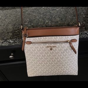 Michael Kors crossbody